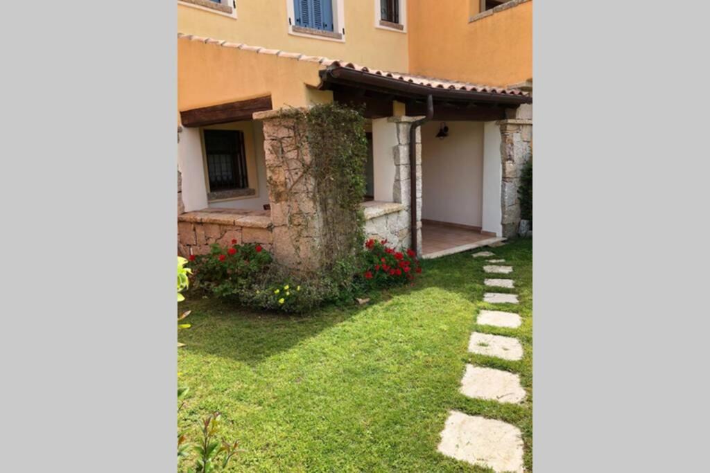 Casa Di Maria - La Pineta Villa ปอร์โตซานเปาโล ภายนอก รูปภาพ